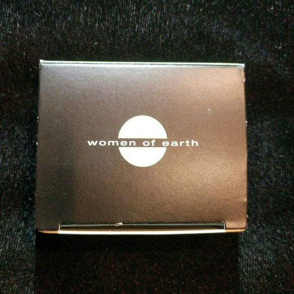 Women of Earth Holding Hands Pin - Picture 5 of 5
